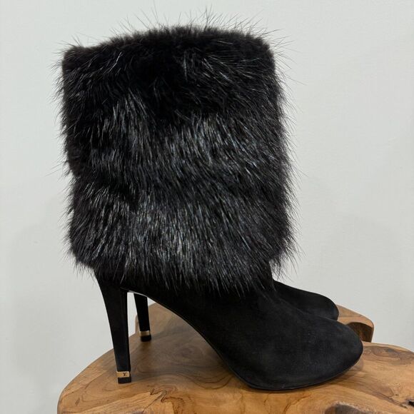 LOUIS VUITTON MA0163 Short Boots Suede Black Rabbit Fur Womens EU 39 US 9 - Picture 2 of 16